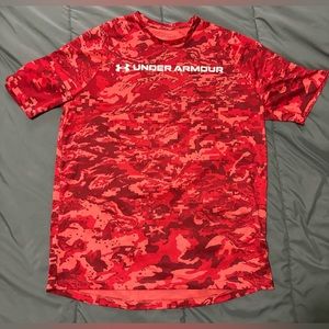 Under Armour camo athletic t-shirt size medium